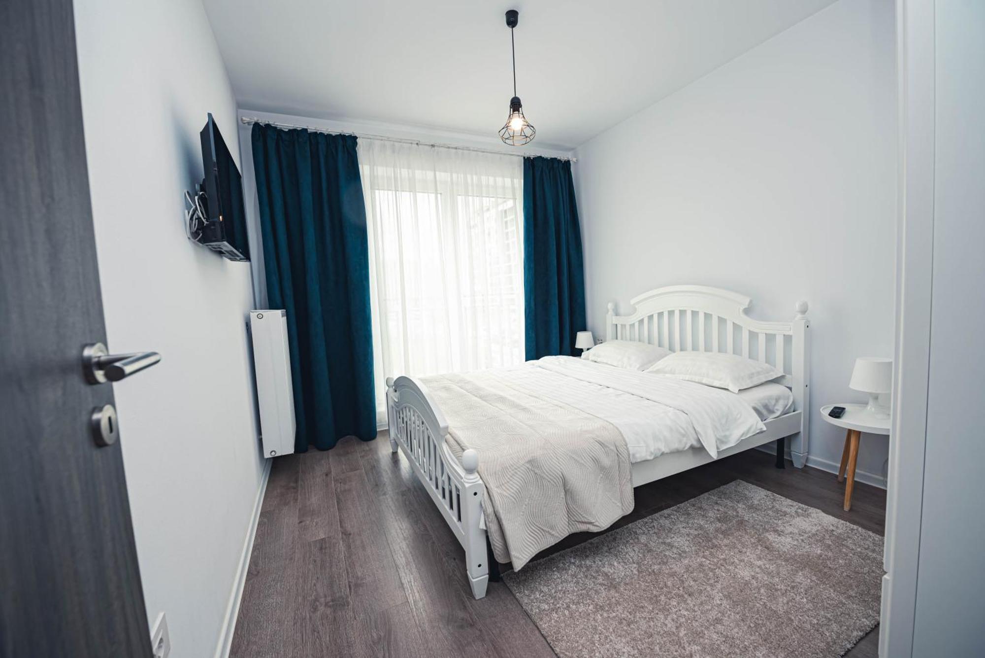 White Mood Apartment 2 Брашов Экстерьер фото