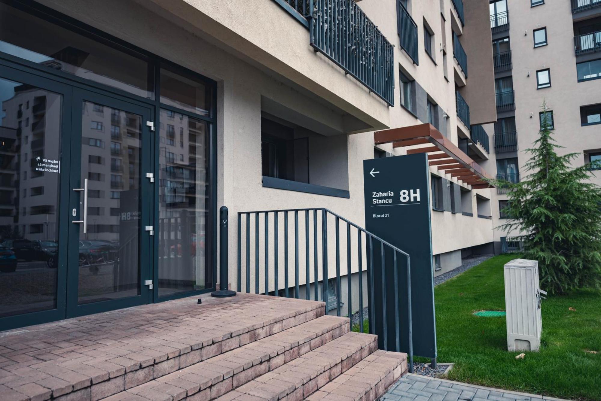 White Mood Apartment 2 Брашов Экстерьер фото